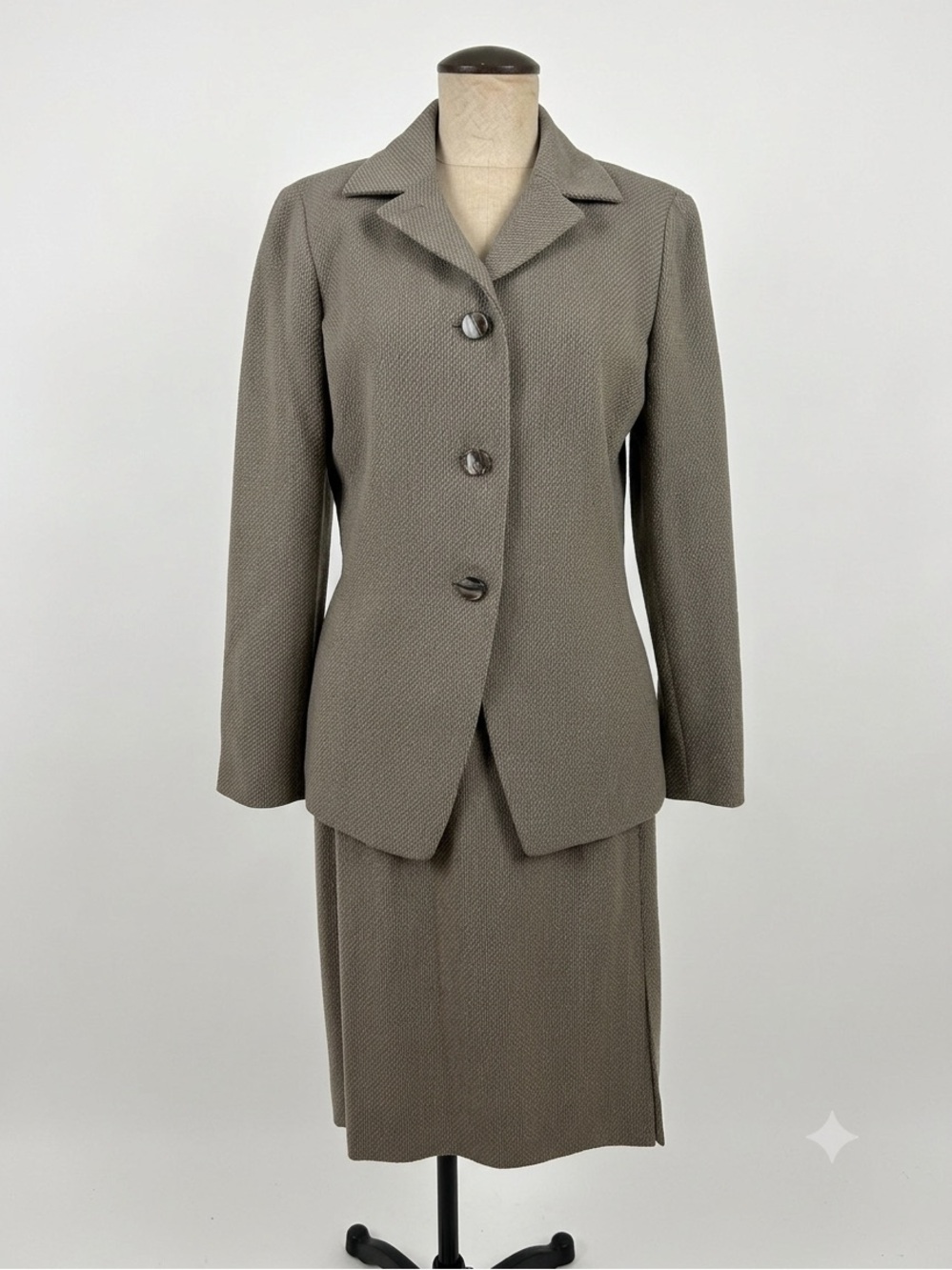 Vintage Dana  Buchman petite Persian garden green Blazer 8p and Skirt 10p
